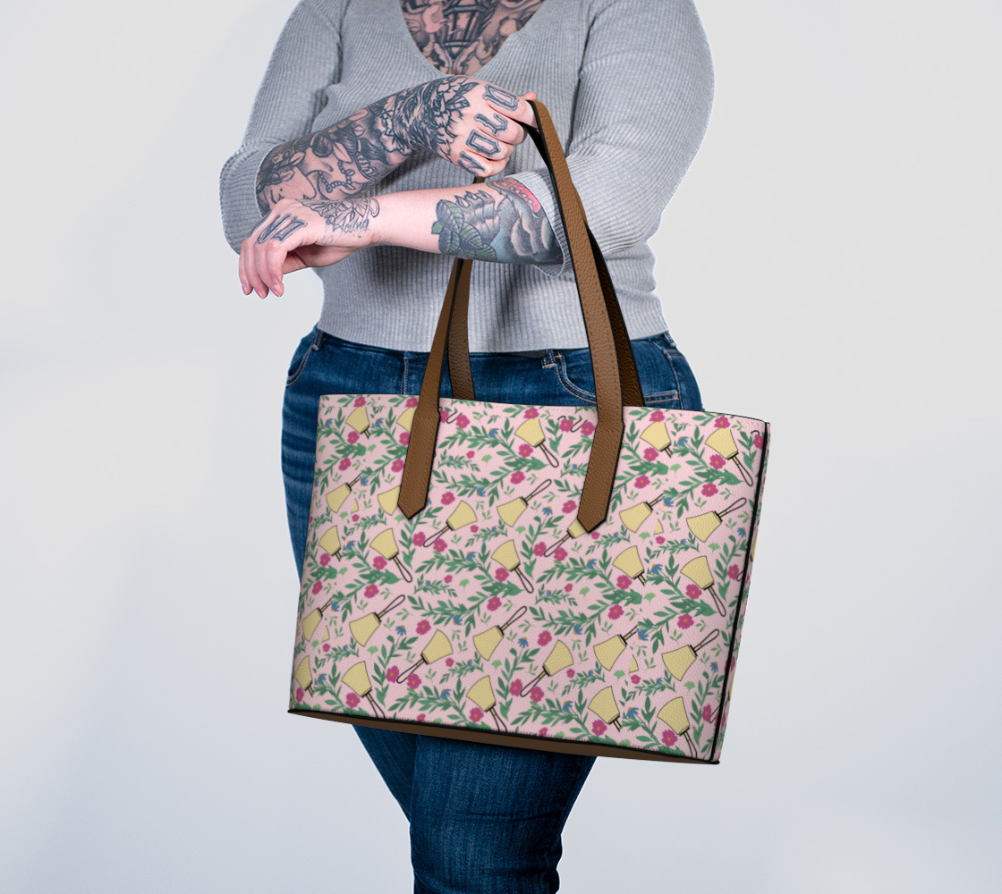 Handbell Floral Vegan Leather Tote Bag (2025-03-07, 8:37 a.m.)