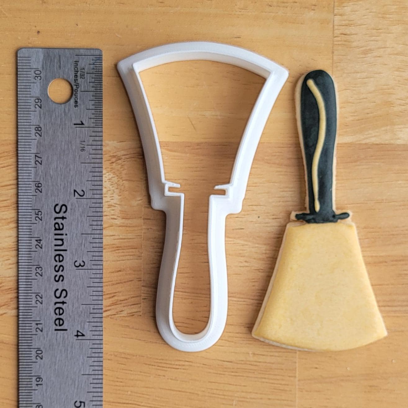 English Handbell Cookie Cutter - 4 inch